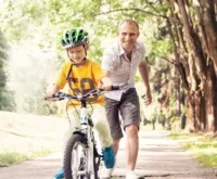 6 pasos infalibles para enseñar a los hijos a andar en bicicleta